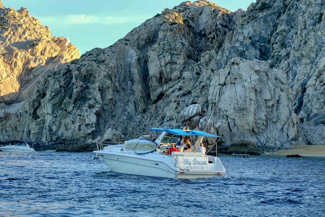 1 Hour Cabo Highlights on a 33ft Luxury Yacht - El Arco, Cabo’s essential photo stop