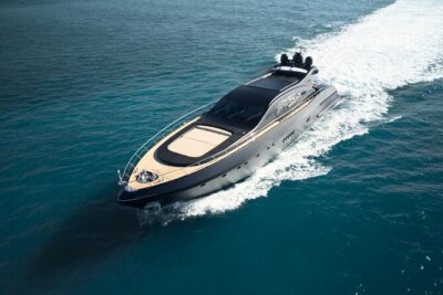 108 ft Neoprene Overmarine Yacht