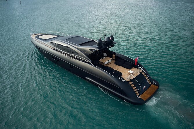 108 ft Neoprene Overmarine Yacht - Is $6,612 a fair price?