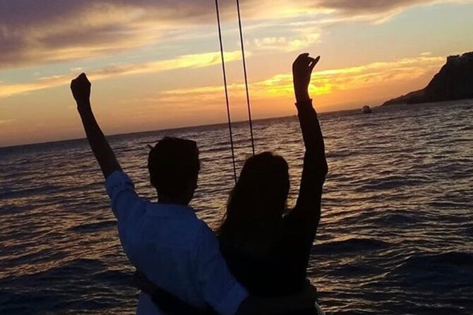 2 Hour Sunset Tour on Catamaran in Cabo San Lucas - The second Arch pass and Cabo Bay