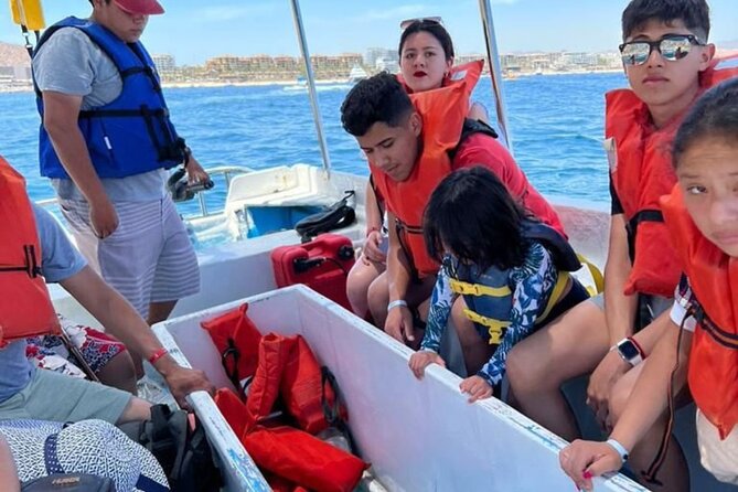 2 in 1 Tour | Arc Tour with Beach Drop - Why this Cabo boat ride works well