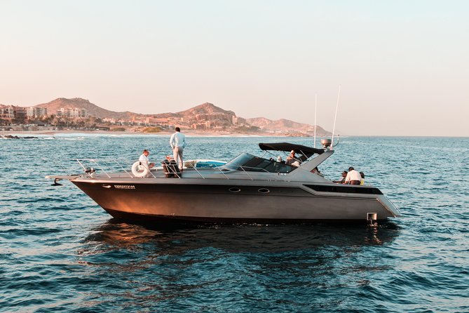 4-hour Private Yacht Cruise in Cabo - How the crew shapes the experience