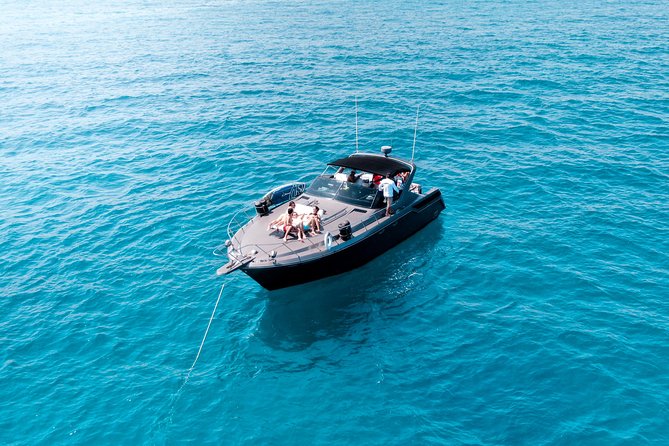 4-hour Private Yacht Cruise in Cabo - The $850 question: who gets good value?
