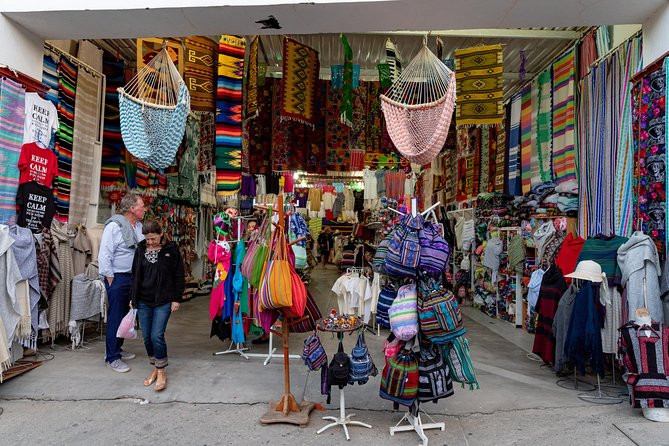 4 Hours Art Walk Experience in Cabo - The gallery hour gives you a proper first look