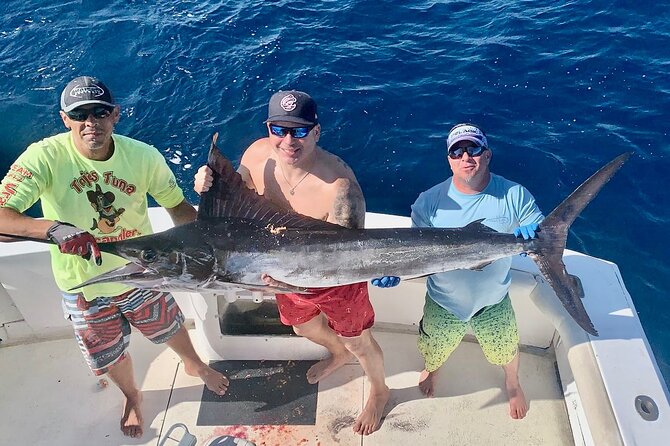 5-Hours Private Fishing Experience in Cruiser in Cabo San Lucas - The boat choice matters more than the word cruiser