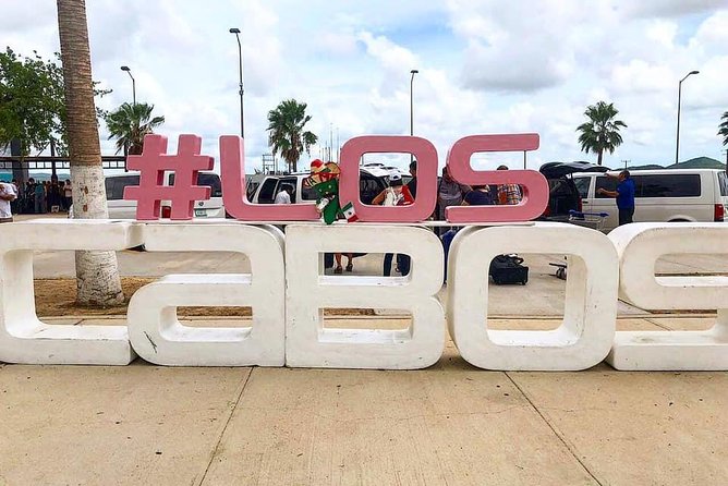 Airport Los cabos Round Trip Transportation - Finding your representative outside the terminal