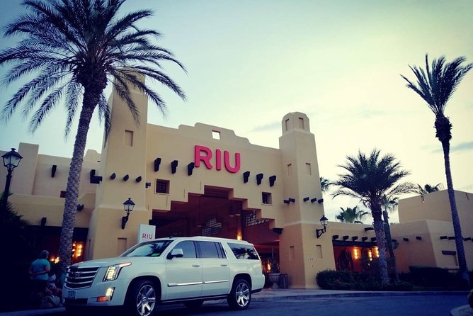 Airport Los cabos Round Trip Transportation - Price and value for groups of up to seven