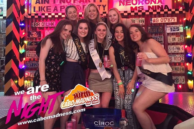 All you can drink- Club Crawl Los Cabos - How the VIP setup changes the night