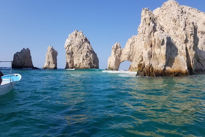 Arch Tour with Amazing Captain in Cabo San Lucas - What to wear and bring on the boat