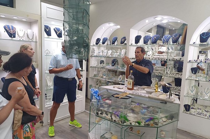 Art Walk Tour in Los Cabos - Chocolate and tequila add a welcome change of pace