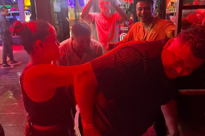 Bachelor Crawl- Cabo San Lucas- Free T-Shirt party checklist - Señor Frog’s adds shows and a larger party feel