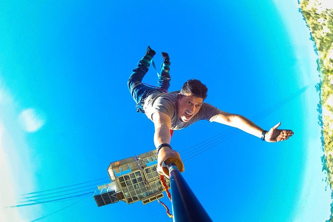 Bungee Jump in Los Cabos - Meeting the shuttle near the Tourist Corridor