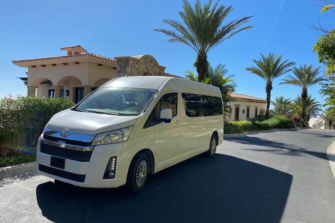 Cabo Airport Private CAR to cabo area Resorts UP TO 3 PASSENGERS - Timing, luggage, and arrival-day planning
