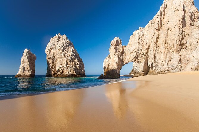 Cabo Private Transportation Airport to Cabo San Lucas Pacific Side, Nobu Hard Rock - The drive to Cabo San Lucas takes about an hour