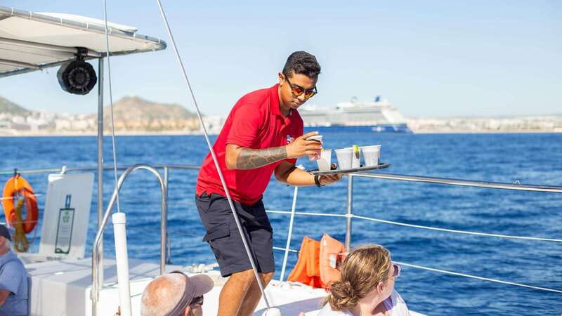 Cabo San Lucas: 4-Hour Snorkeling Cruise with Open Bar - Weather, water conditions, and what to pack
