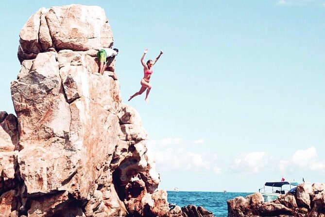Cabo San Lucas Arch Boat Tour and Snorkeling at Pelican Rock - Lovers Beach: the best place to slow down