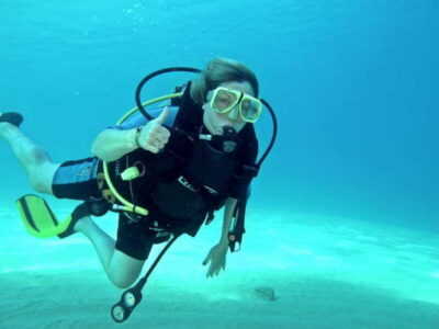 Beginners Diving Experience w/ Water & Snack