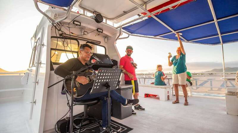 Cabo San Lucas: Cabo Mar Mexican Flavors Sunset Cruise - How the 2.5-hour schedule unfolds