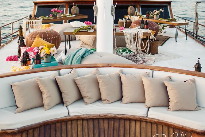 Cabo San Lucas Luxury Sailing Yacht and Dinner with a Chef - Who will enjoy this Cabo cruise?
