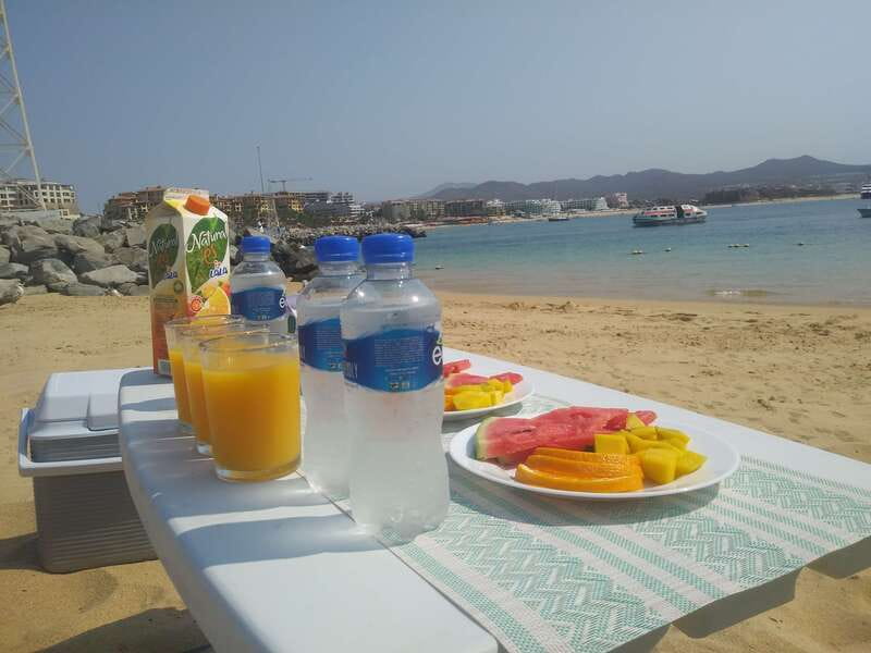 Cabo san Lucas: Paddle Boarding or Kayak and Snorkeling - Fruit, juice, and a useful pause