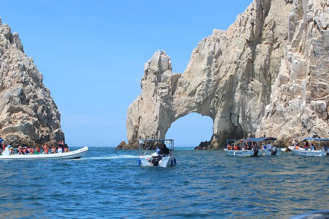 Cabo San Lucas Sunset Cruise Full dinner, open bar and transfer - Group Size and What the Number Means