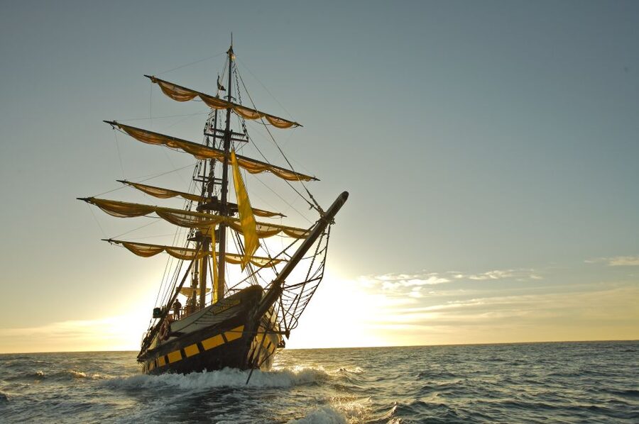 Cabo San Lucas: Sunset Pirate Ship Cruise with Dinner Show - The route past Los Arcos and Lover’s Beach