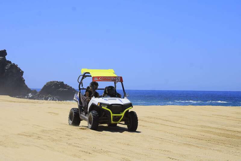 Cabo San Lucas: Tour en UTV playa desierto y tequila tasting - The dry riverbed brings a change of pace