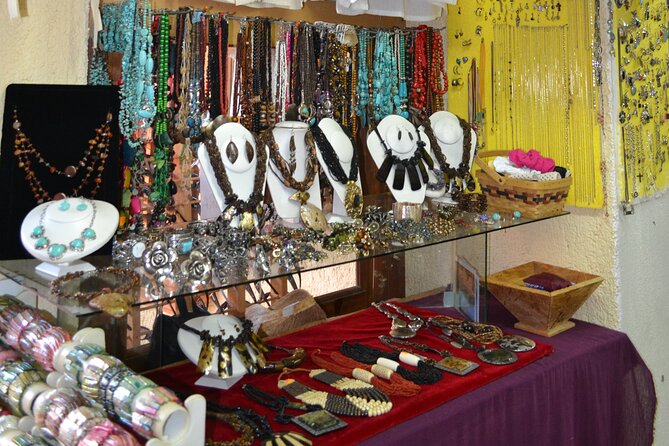 Cabo San Lucas Tour & Glass Bottom Boat to the Arch - Tequila tasting and the 30-minute marina stop