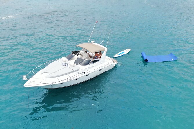 Cabo San Lucas Yacht Rental all inclusive - The photographer and other extra-cost questions