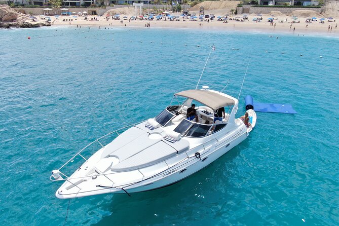 Cabo San Lucas Yacht Rental all inclusive - The Pacific coast and its rugged views