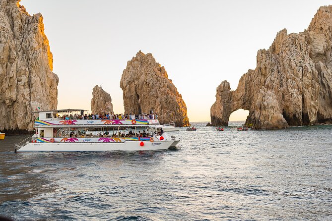 Cabo Sunset Dinner Cruise: Fajitas, Lands End and Party - Who will enjoy this Cabo cruise most