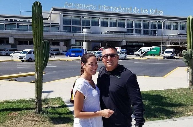 CABOAirport PRIVATE CAR To Cabo Resorts AREA up To 3 pax One Way - When the $85 price makes sense