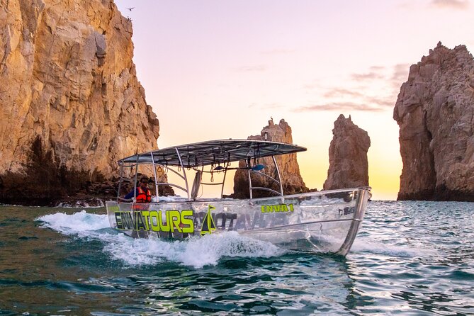 Clear Boat to Cabo Lands End, The Arch and more - What you can photograph from the water