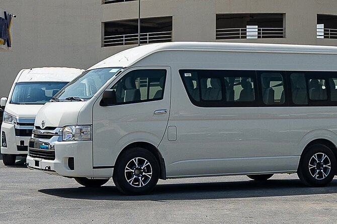 Departure shuttle to Cabo Airport - The driver can shape the experience