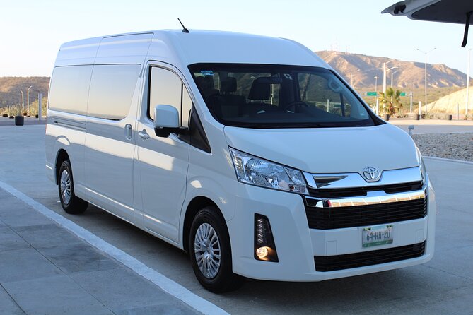 Economic Los Cabos Airport Transportation - Vehicle comfort, luggage, and group size