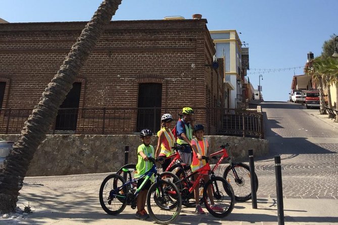 Following the bike lane, discover the main attractions of San José del Cabo - Mission San José del Cabo and the town’s origins