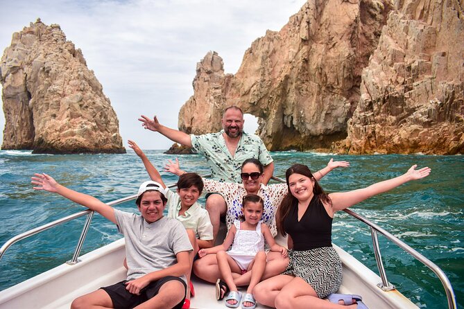 Glass-bottom boat tour to the Arch + beach time - Key points to know before you book