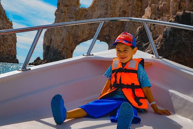 Glass-bottom boat tour to the Arch + beach time - Who will enjoy this boat ride most?