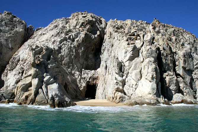 Guided Tour Los Cabos: Boat | Tacos & Tequila | Photos & Transfer - Group size and guide style shape the experience