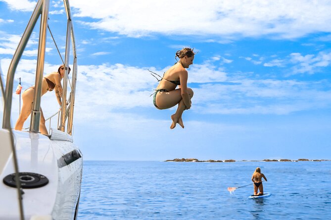Half Day Cabo Snorkel Adventure with Lunch and Open Bar - A four-hour Cabo outing with more than snorkeling