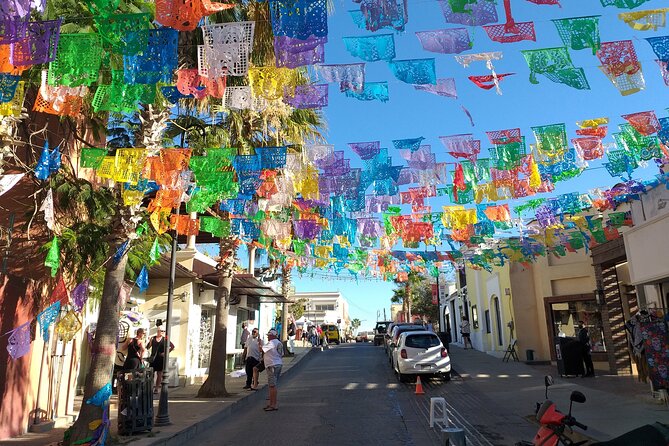 Half Day Tour - Los Cabos City Tour with visit to the Arch - The glass factory adds a real working craft stop