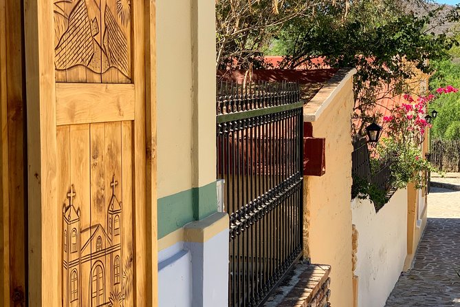 La Paz Tour, Historical City, Beach, Colonial and Beautiful scenery on the way! - La Paz makes the long drive worthwhile