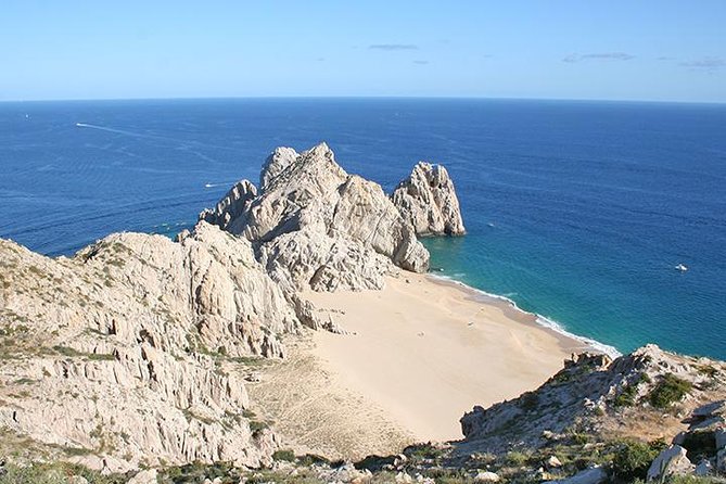 Land's End Sightseeing Boat Tour in Los Cabos - El Arco, the main reason to book