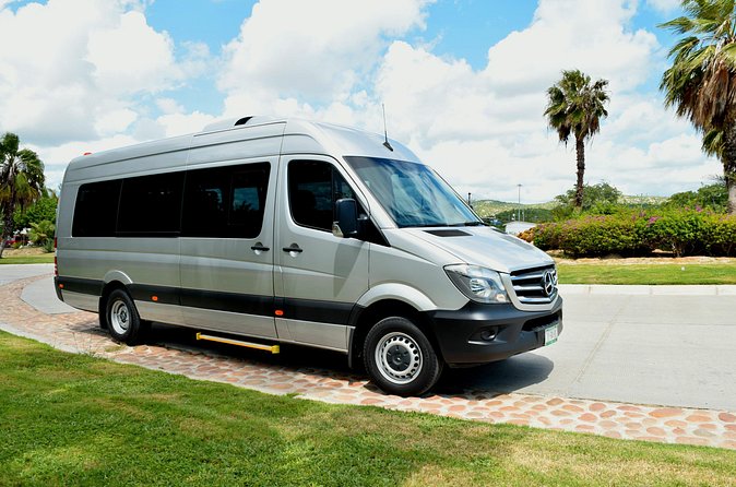 Los Cabos Airport Shuttle Roundtrip Hotels Only - How much value do you get for $44?