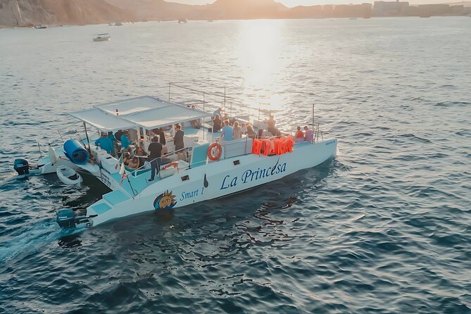 Los Cabos Catamaran Cruise with Open Bar & Light Snack - Choosing Between the 2-Hour Sunset and 3-Hour Afternoon Cruise