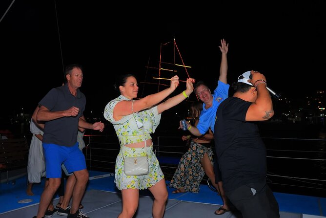 Los Cabos Catamaran Cruise with Open Bar & Light Snack - What the Open Bar and Snacks Really Mean