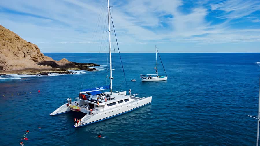 Los Cabos Catamaran: Iconic Sunset Cruise with Drinks & DJ - Meeting arrangements deserve extra care