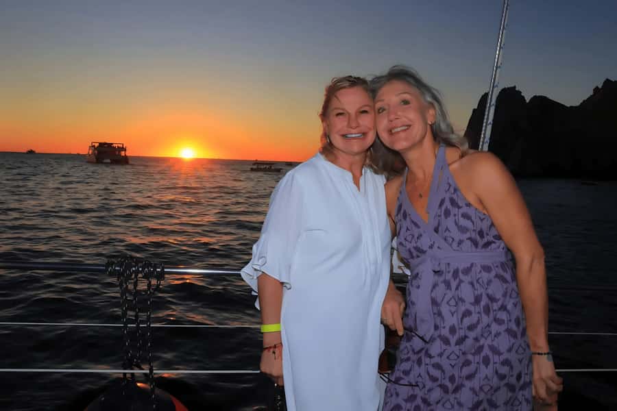 Los Cabos Catamaran: Iconic Sunset Cruise with Drinks & DJ - Should you book the Los Cabos sunset catamaran?