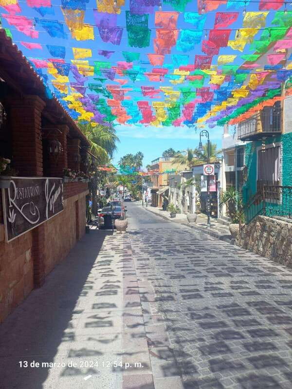 Los Cabos: City Tour San Jose del Cabo, Cabo San Lucas - Glass-blowing and the value of a craft stop