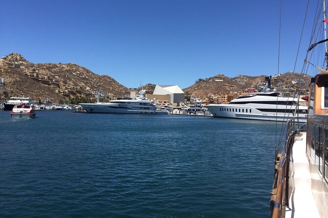 Los Cabos Half-Day Tour Discovering San Jose and San Lucas - Watching glass take shape